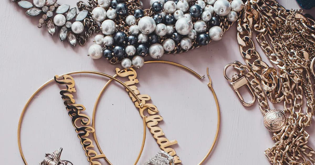 Top 5 Đèn Pin Chiếu Xa Đi Phượt, Du Lịch 2026: Sáng Rực Núi Rừng, Pin Trâu Cả Đêm