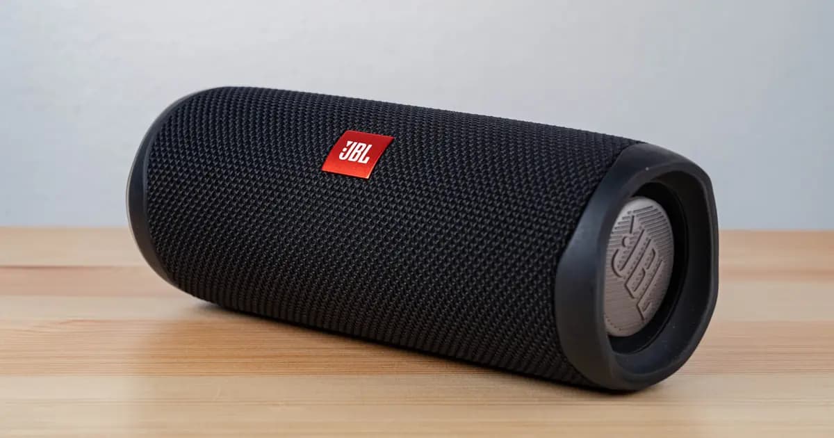 Top 5 Loa Bluetooth Ngoài Trời Party Mùa Hè 2026: To Tiếng, Chống Nước, Pin Trâu