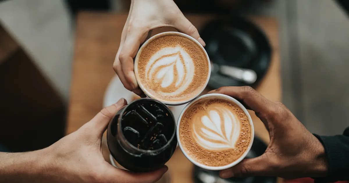 Đánh Giá Máy Pha Cafe Mini Delonghi 2026: Espresso Tại Nhà Mỗi Sáng Đông Lạnh