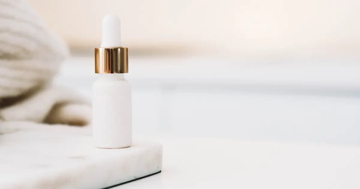 Đánh Giá SOME BY MI Trucream SPF50+ PA++++: Kem Chống Nắng Khoáng 100% Cho Da Nhạy Cảm 2026