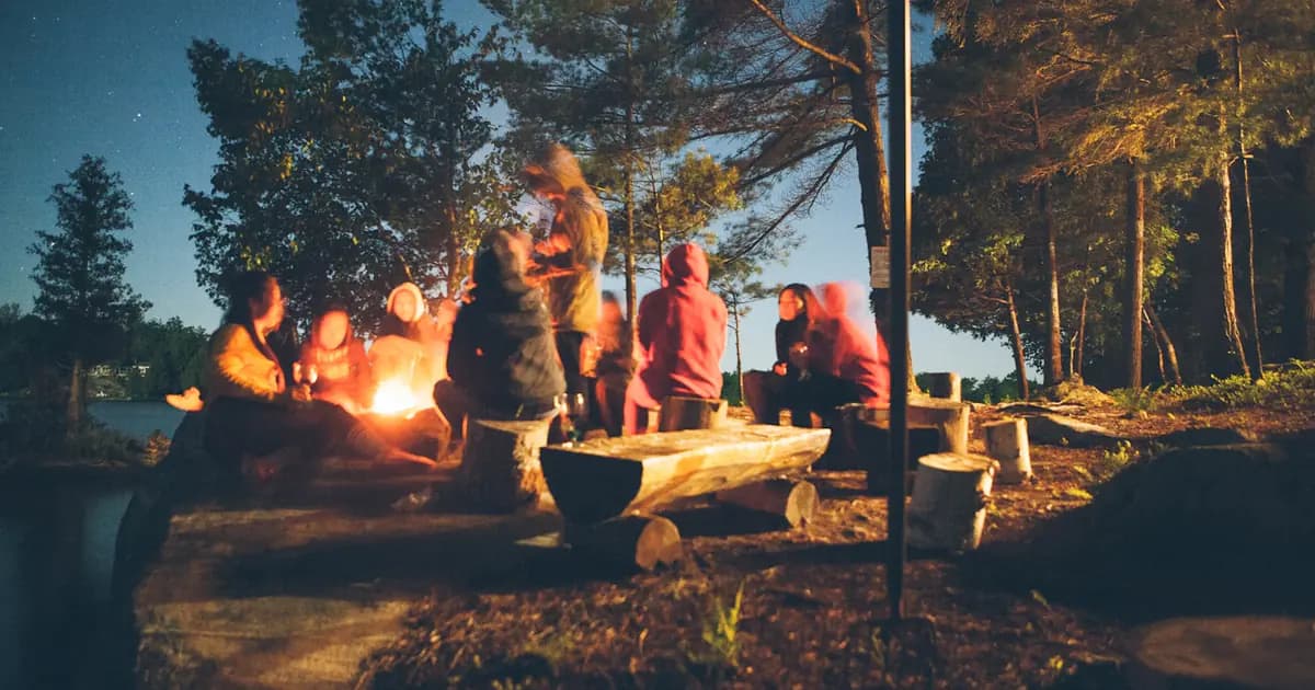 Top 5 Đệm Ngủ Camping Nhẹ Gọn 2026: Không Đau Lưng Khi Cắm Trại