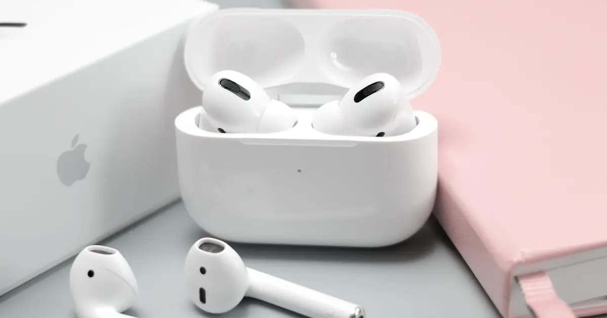 Đánh Giá AirPods Pro 3 2026: Có Đáng Mua 6.5 Triệu Không?