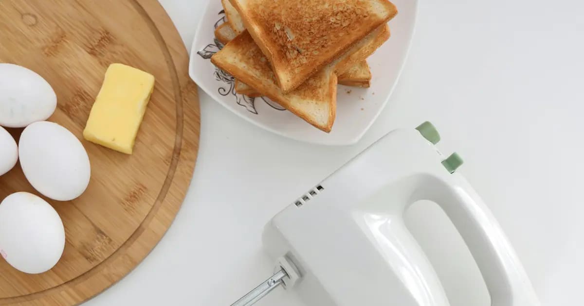 Đánh Giá CeraVe Moisturizing Cream: Kem Dưỡng Ẩm Quốc Dân Cho Da Nhạy Cảm