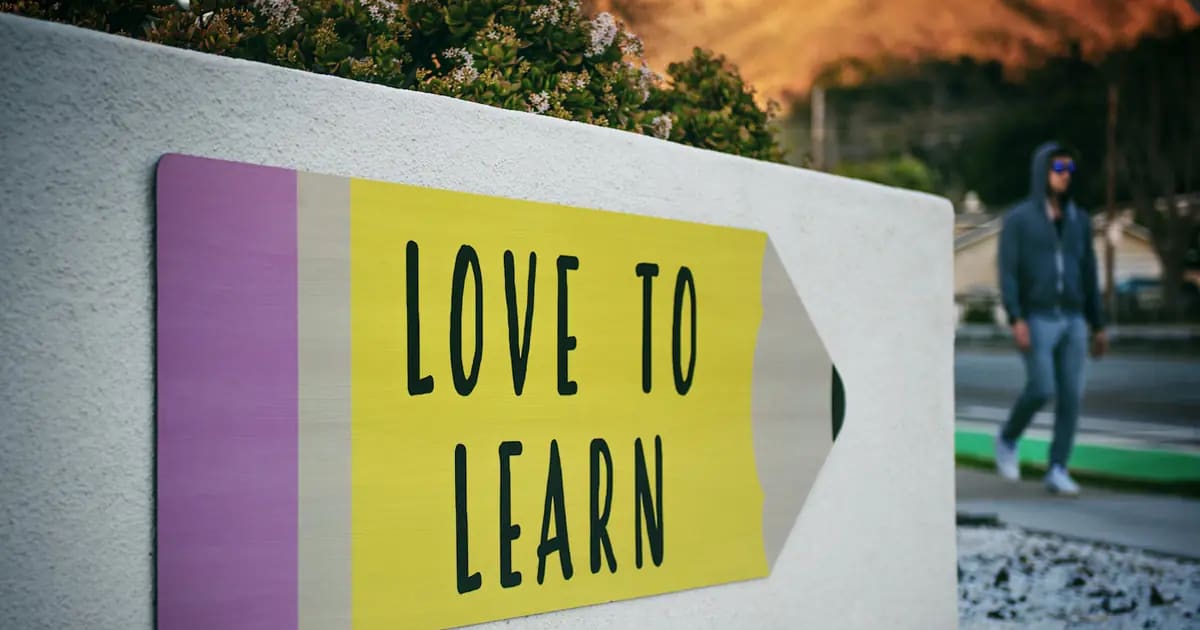 Đánh Giá App IELTS LingoCom 2026: Luyện IELTS Bằng AI Có Hiệu Quả?