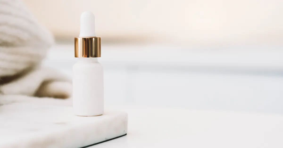 Đánh Giá Serum Innisfree Retinol Cica: Serum Chống Lão Hóa Nhẹ Dịu Mùa Hè