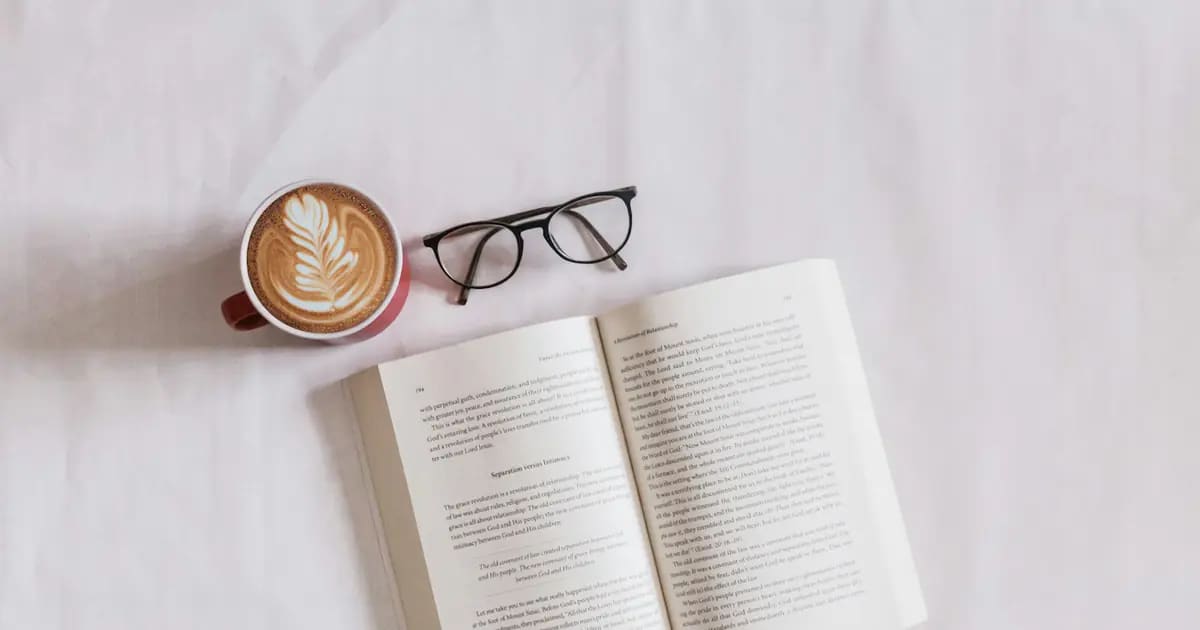 Đánh Giá Kindle Paperwhite 12 Quà Giáng Sinh 2026: Đọc Sách 10 Tuần Một Lần Sạc