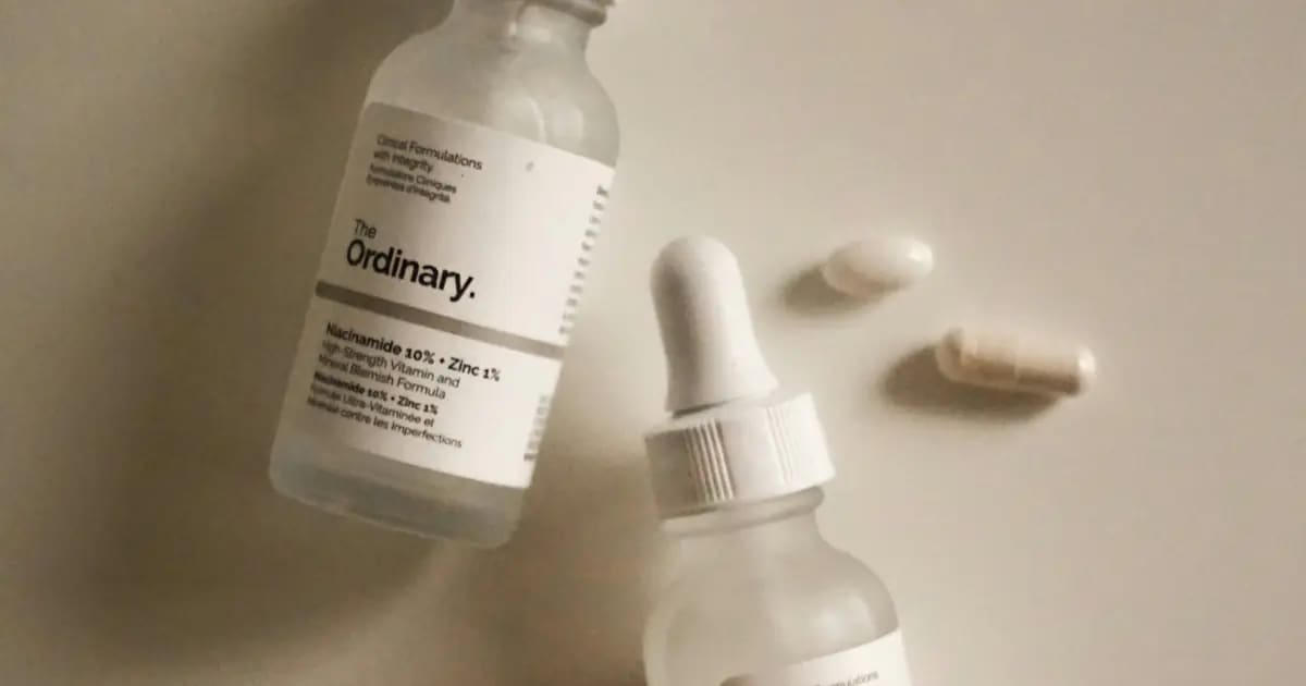 Đánh Giá The Ordinary Niacinamide 10% 2026: Thu Nhỏ Lỗ Chân Lông?